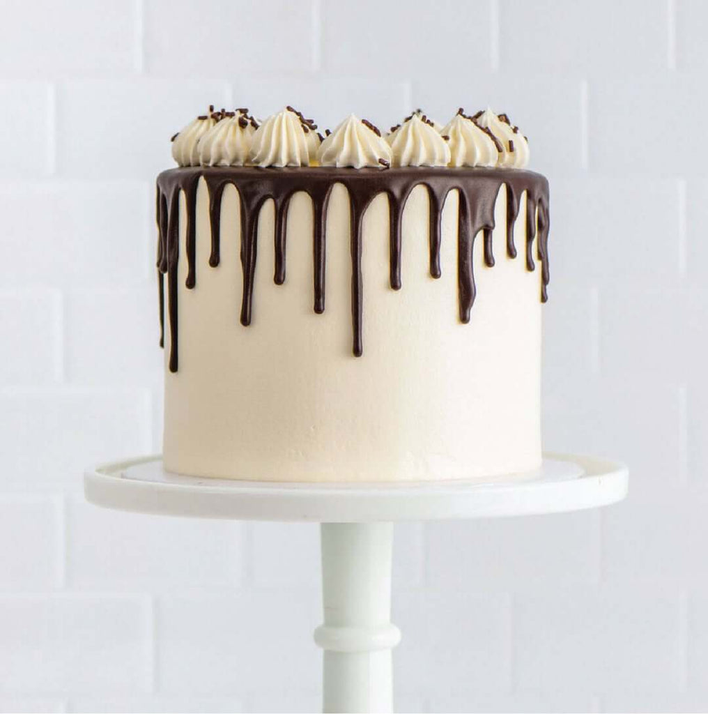 Classic cake designs | CAKE N CHILL DUBAI