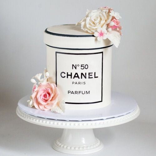 Chanel Cake  N50 Perfume - Designer cake – CAKE N CHILL DUBAI